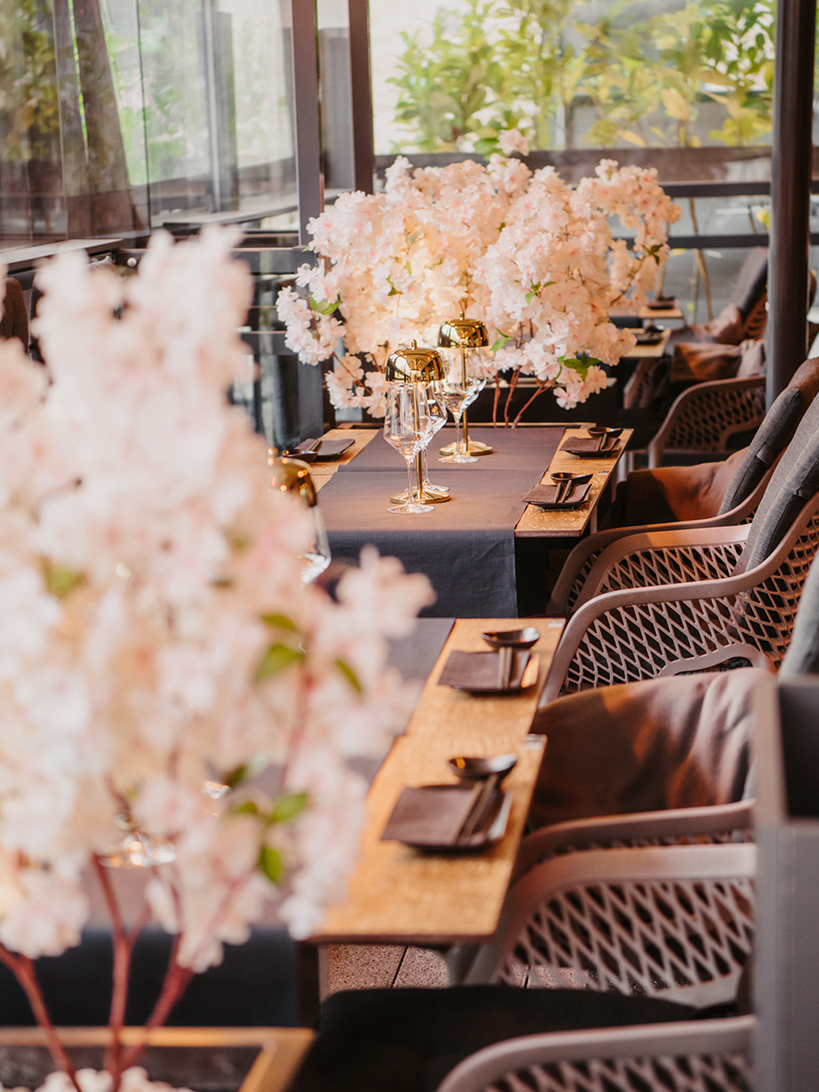 11_DenRestaurant